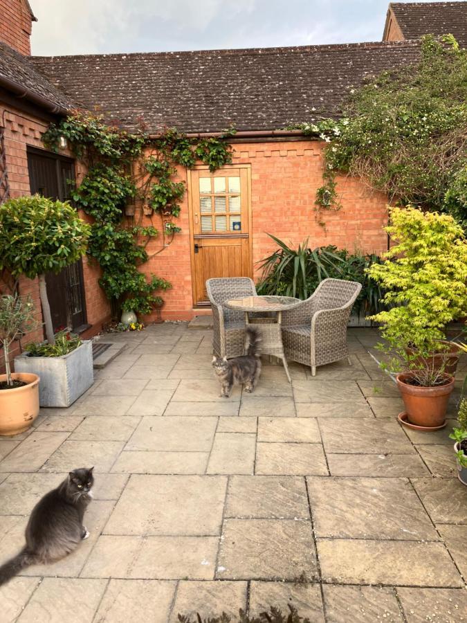 The Burrow Villa Wellesbourne Bagian luar foto
