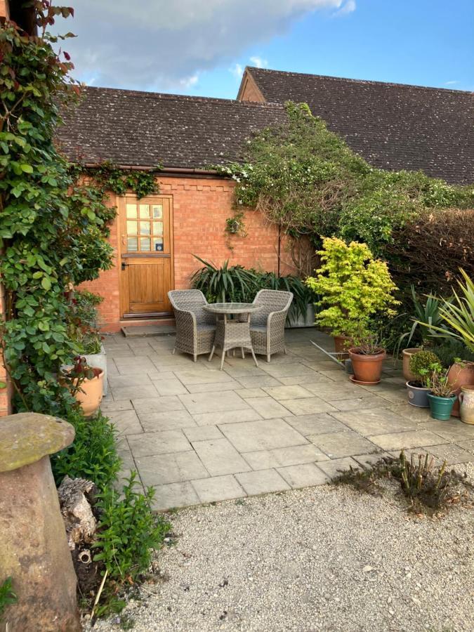 The Burrow Villa Wellesbourne Bagian luar foto